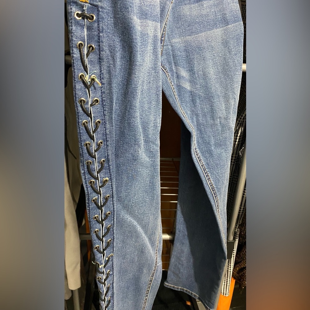 Rue 21 Tie up the side jeans